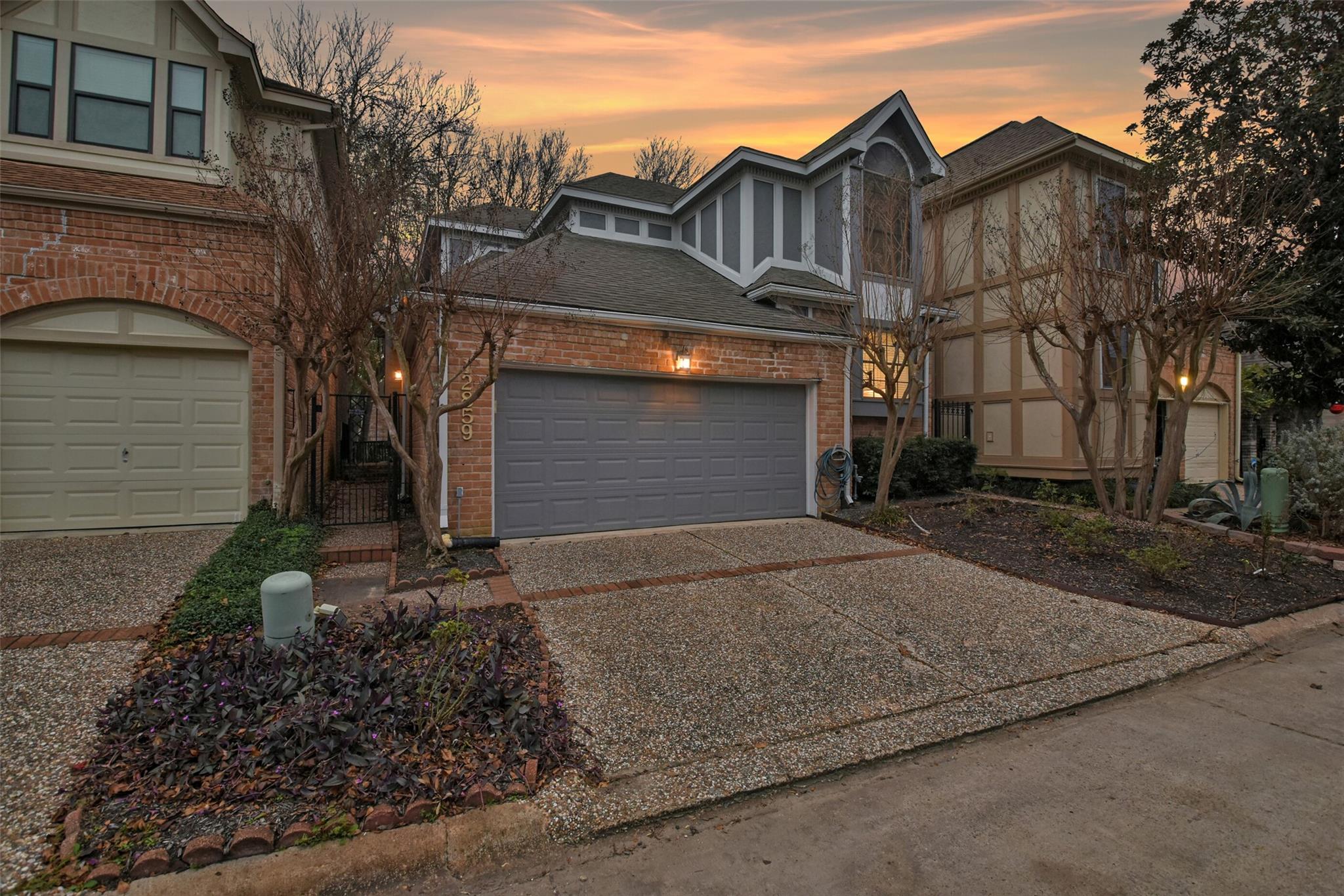 12859 Kingsbridge Lane