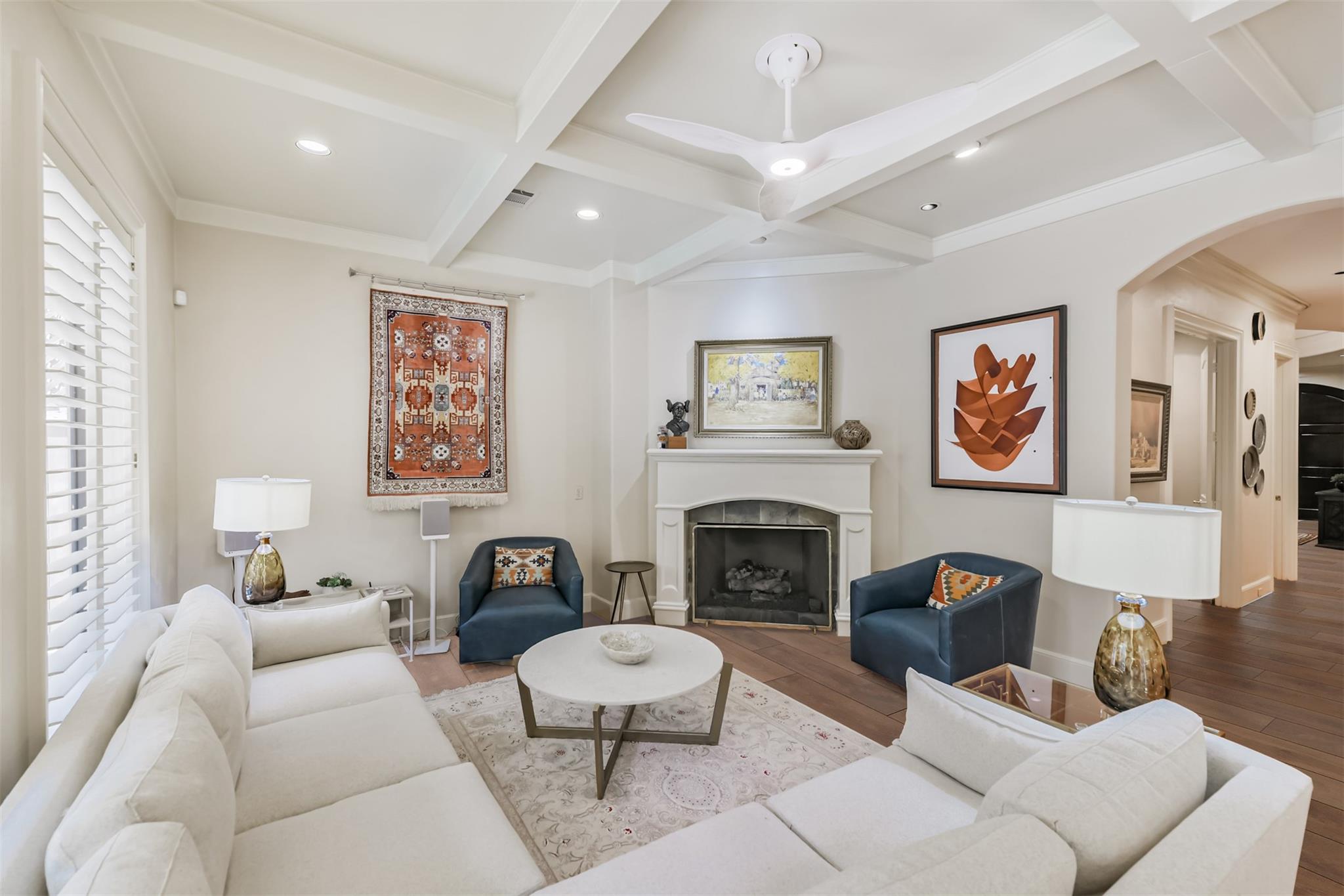 52 Briar Hollow Lane