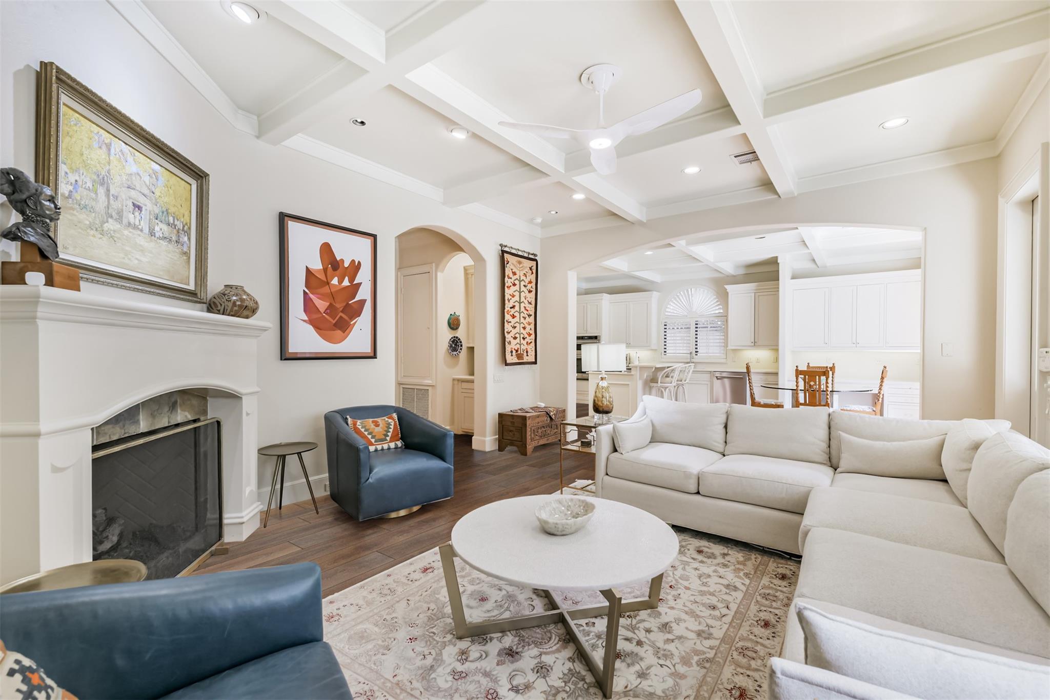 52 Briar Hollow Lane