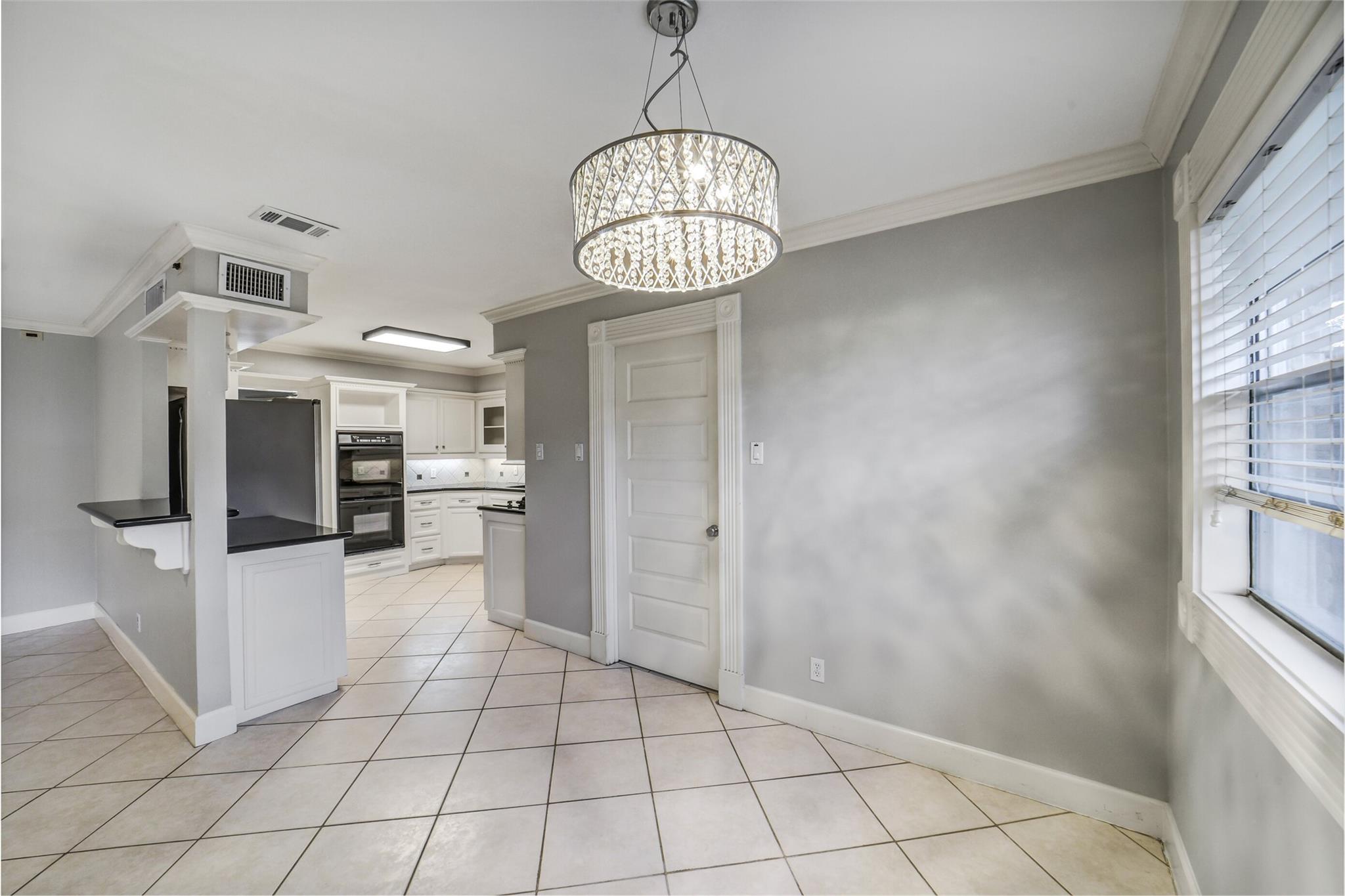 5322 Rutherglenn Drive