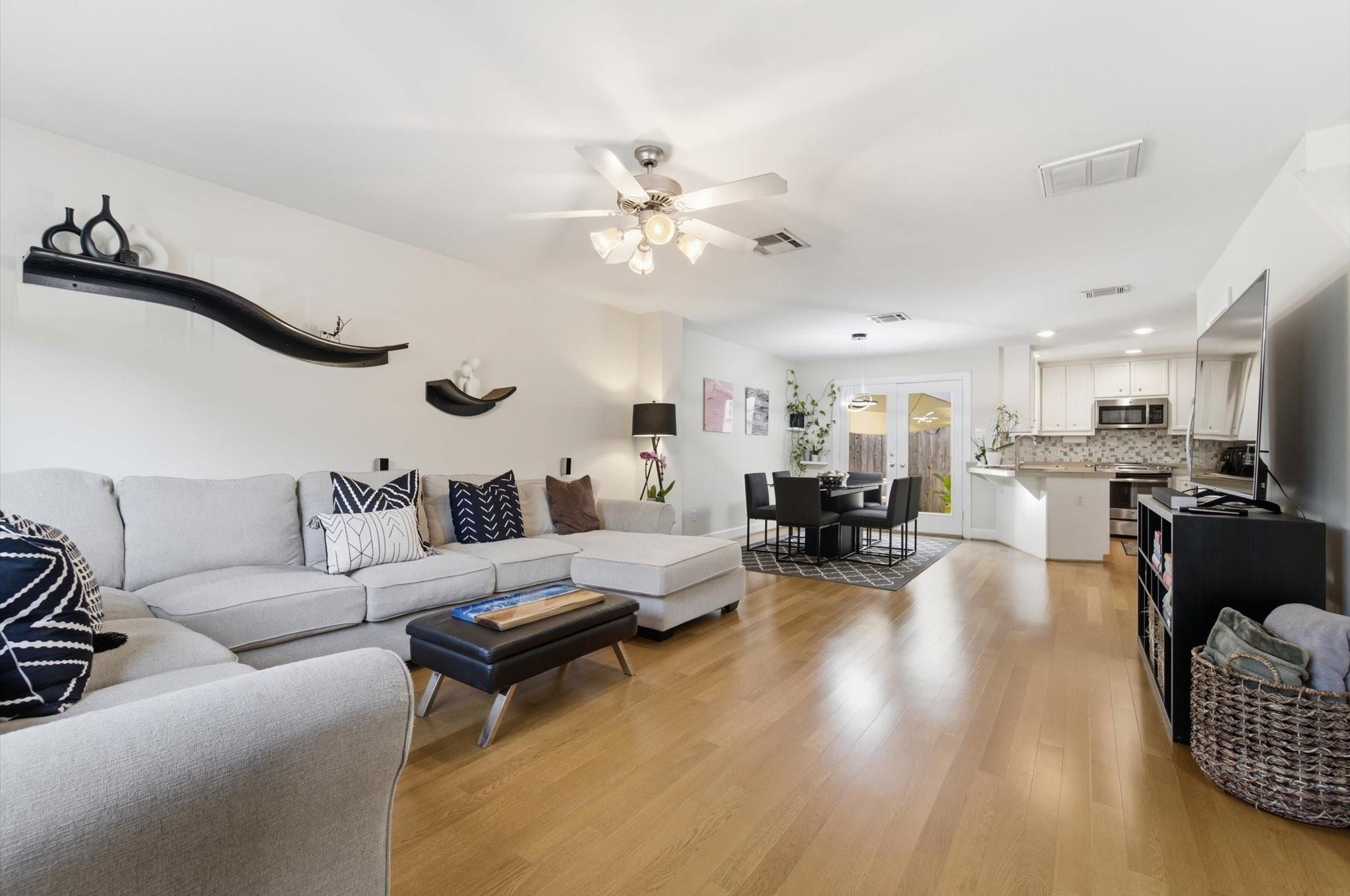 5951 South Loop E # 42