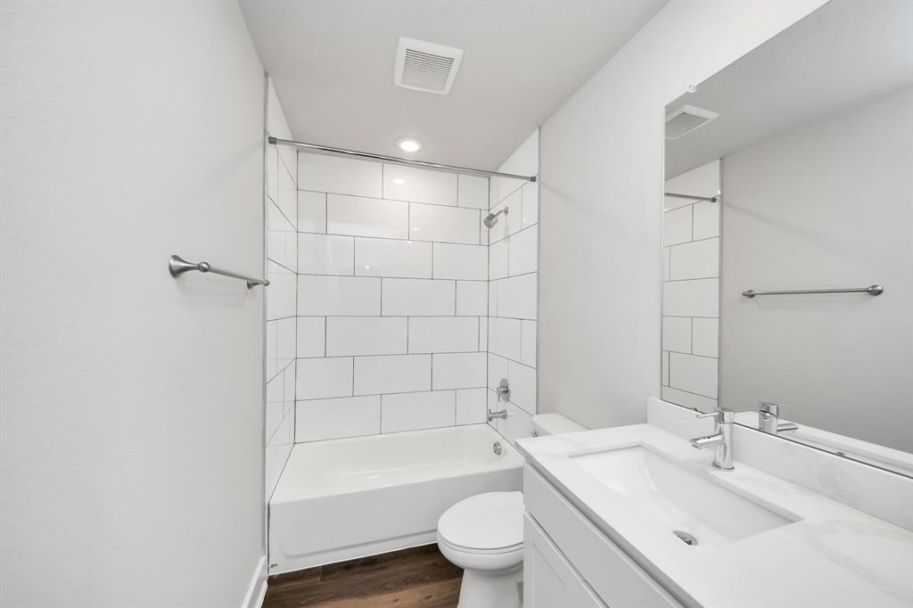 10611 Crescent Peak Court