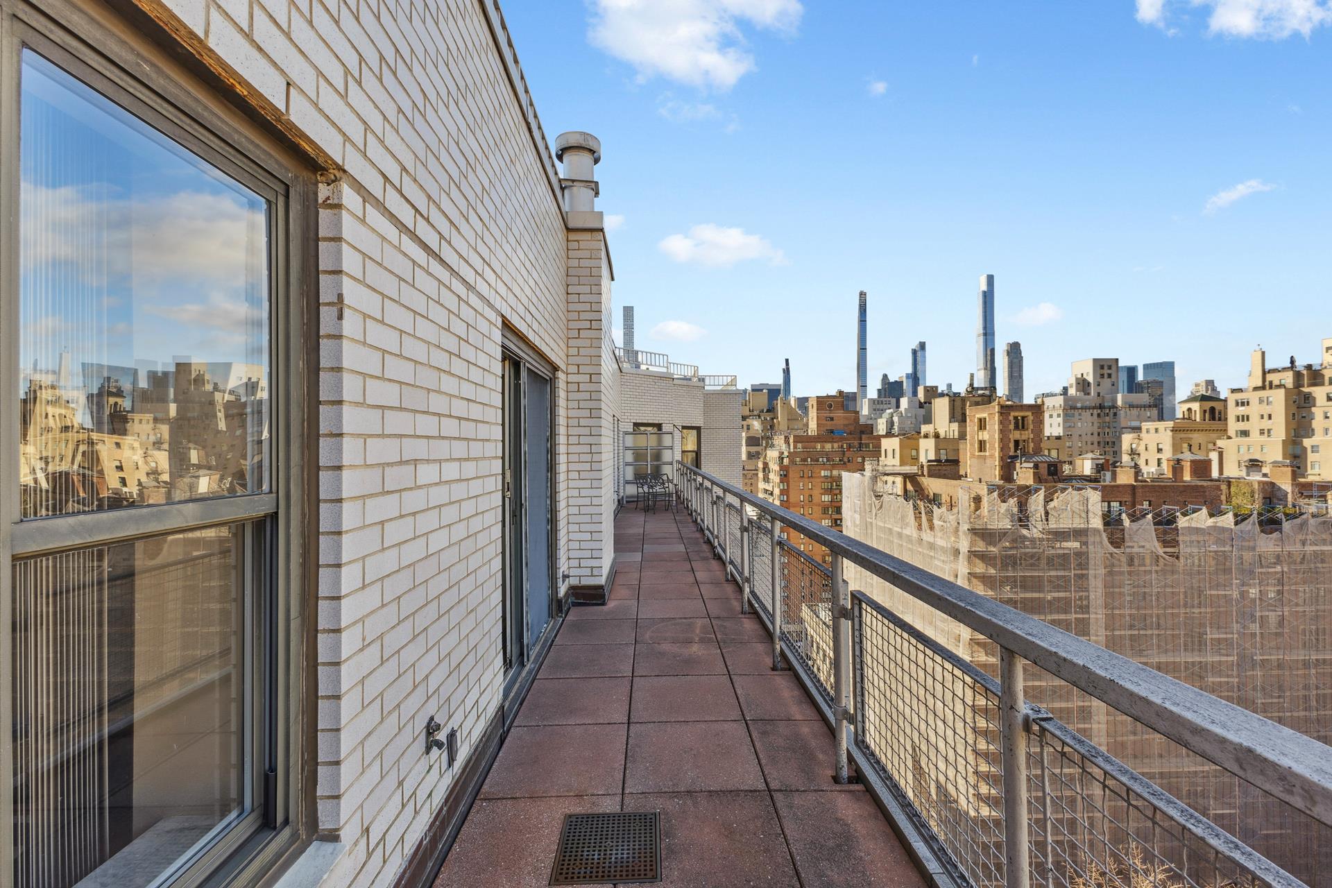 35 E 75TH Street PHE