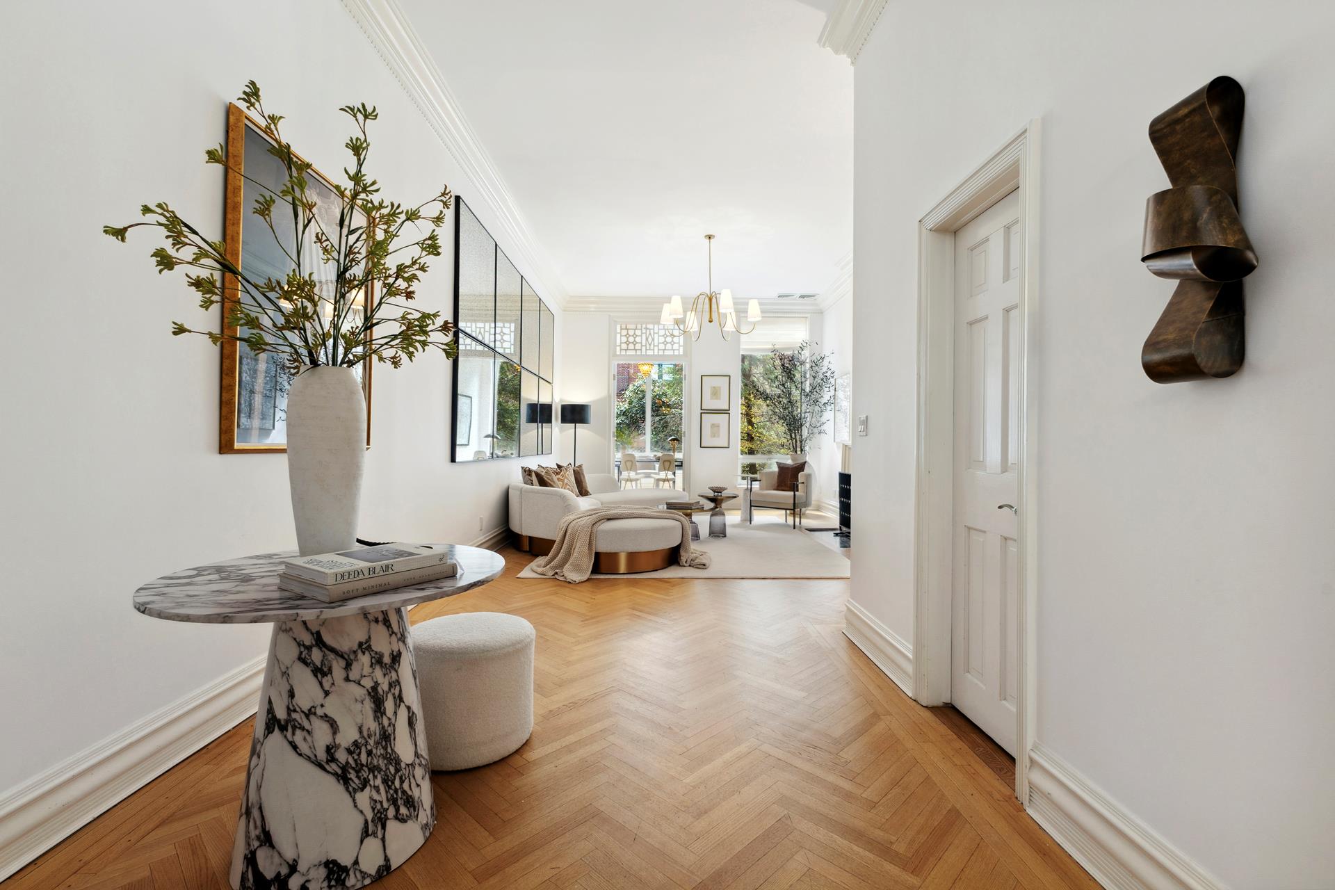 40 W 83RD Street