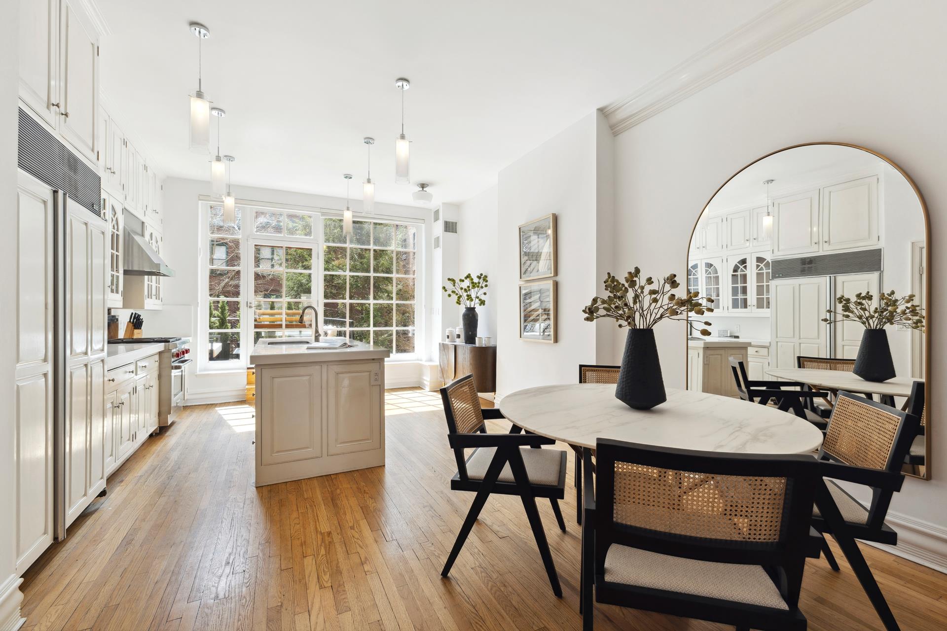 40 W 83RD Street