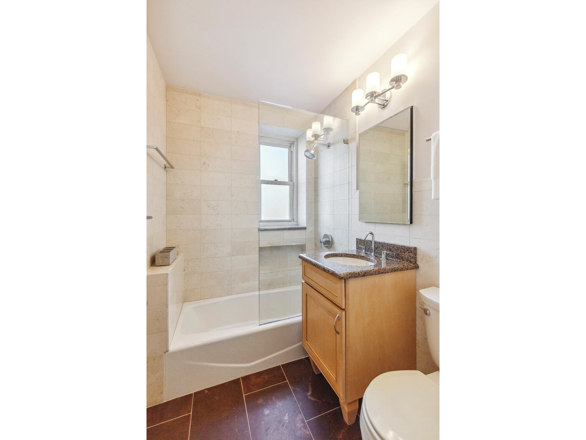251 E 32ND Street 8H