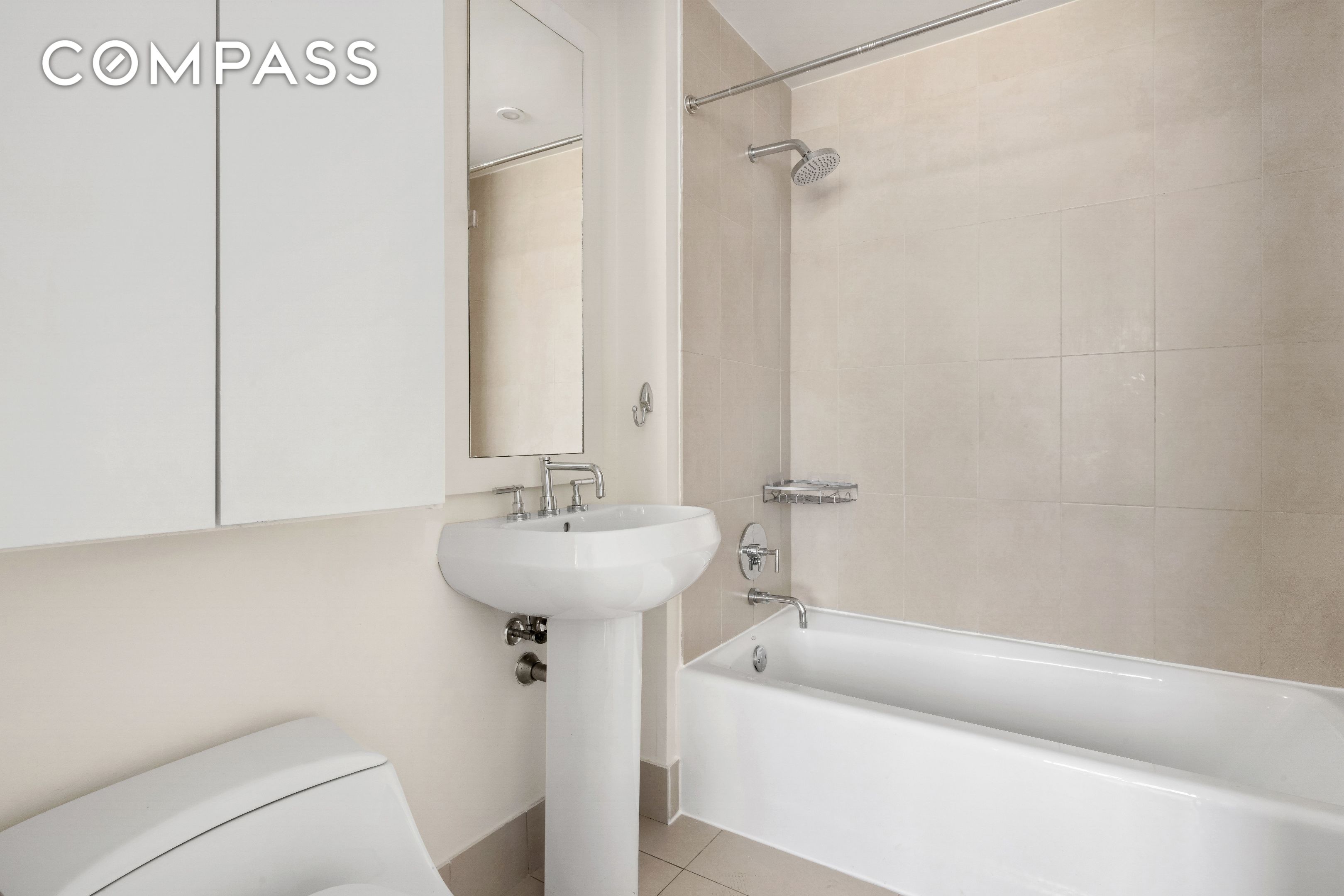 111 Central Park N 10B