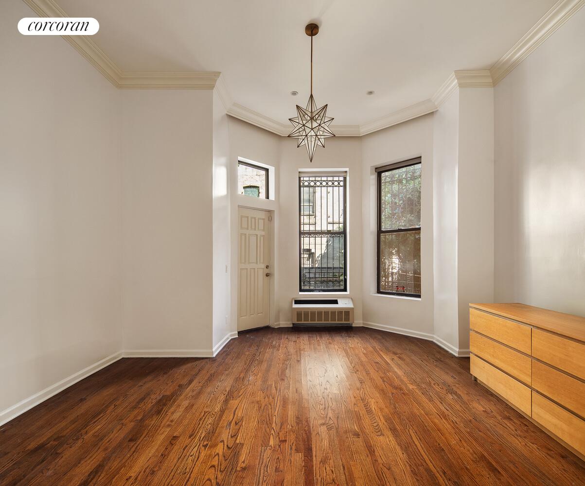 165 W 126TH Street