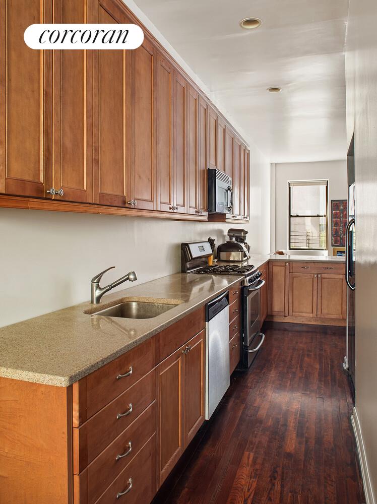 165 W 126TH Street