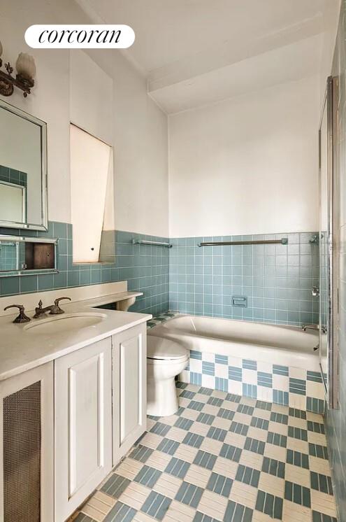 7 West 81st Street, 11A