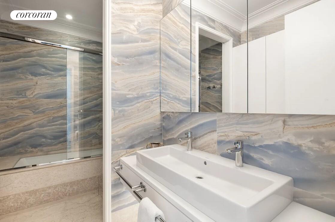 535 West End Avenue, PH