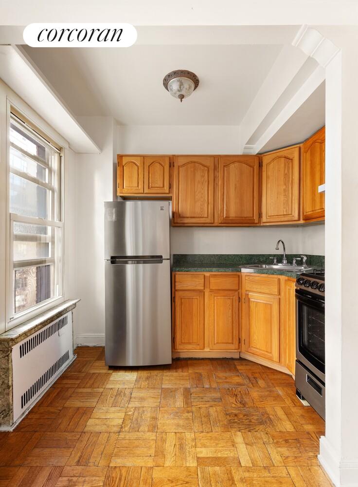 123 E 37TH Street 8G