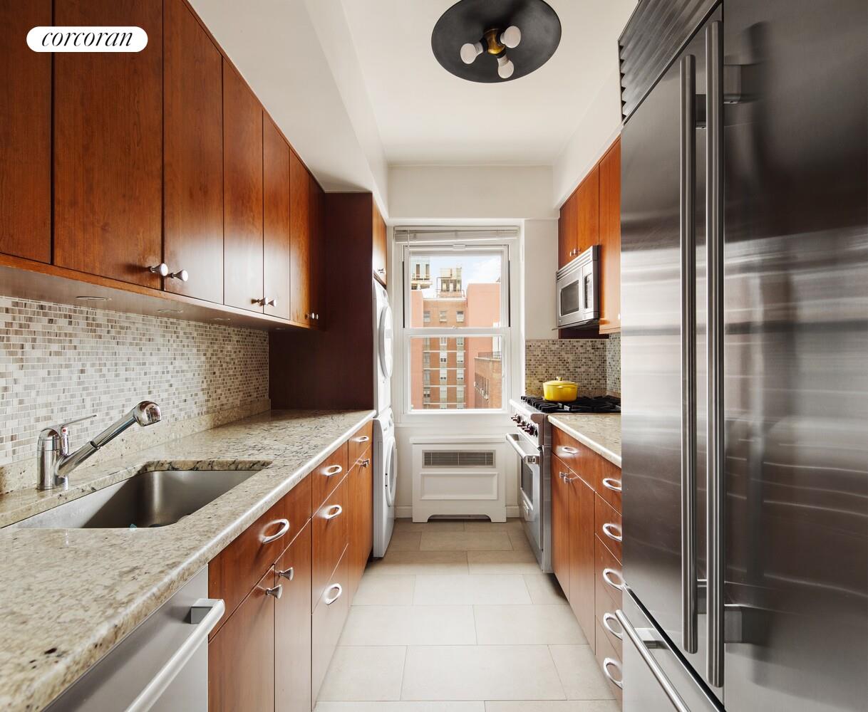 136 E 76TH Street 15B