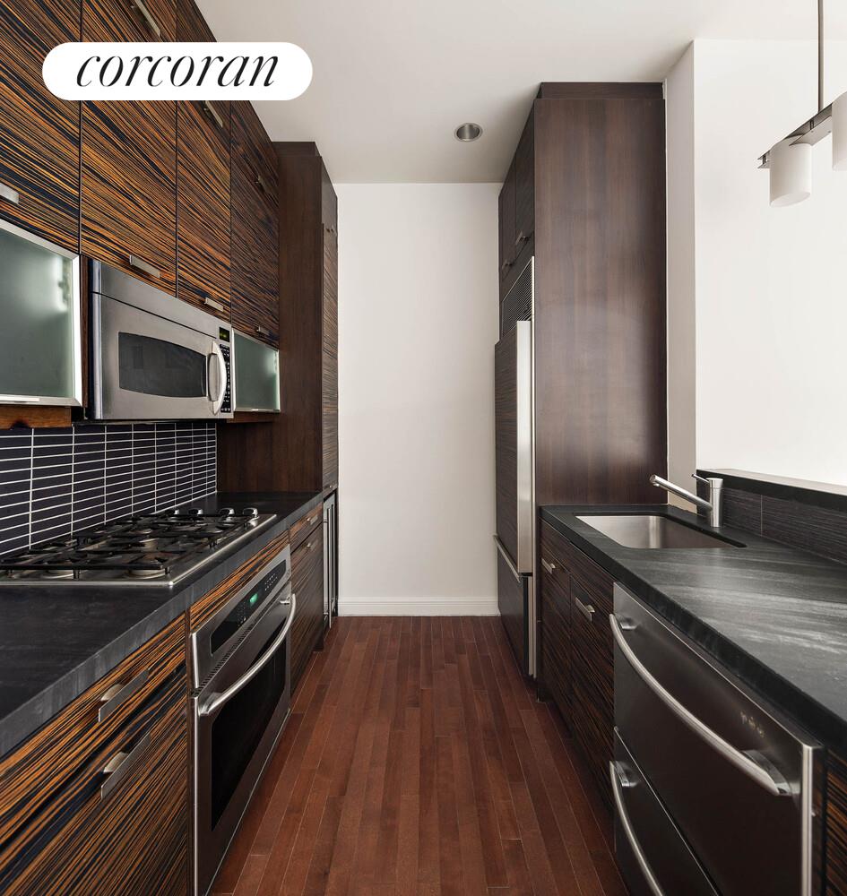 101 W 24TH Street 4F