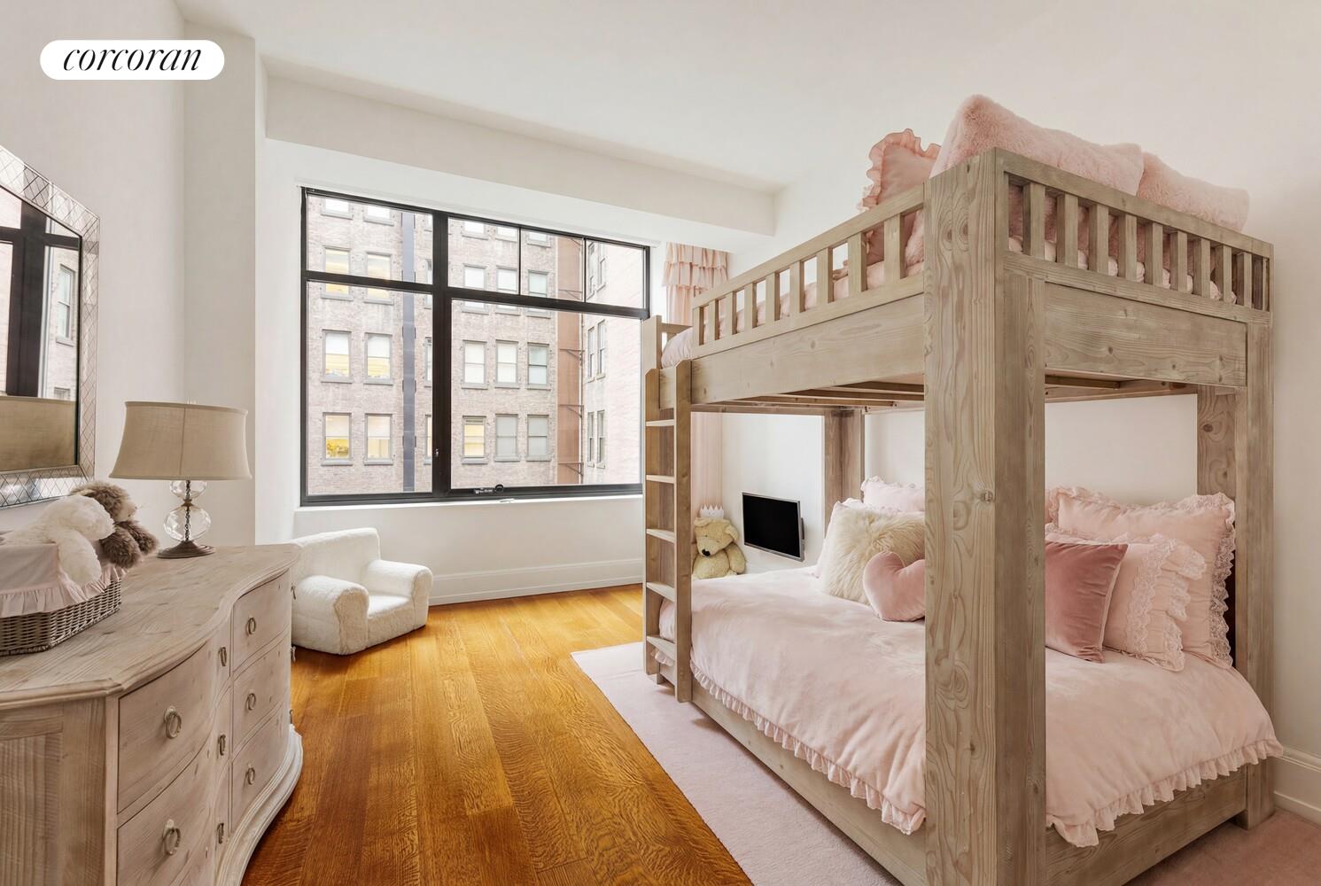 10 Madison Square West, 6G