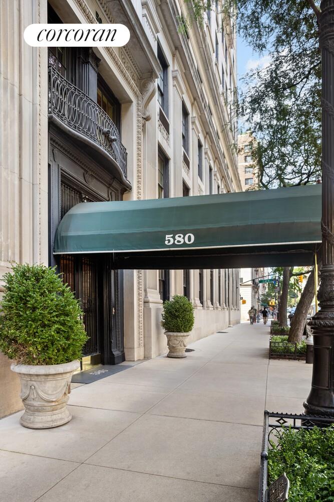 580 PARK Avenue 7A