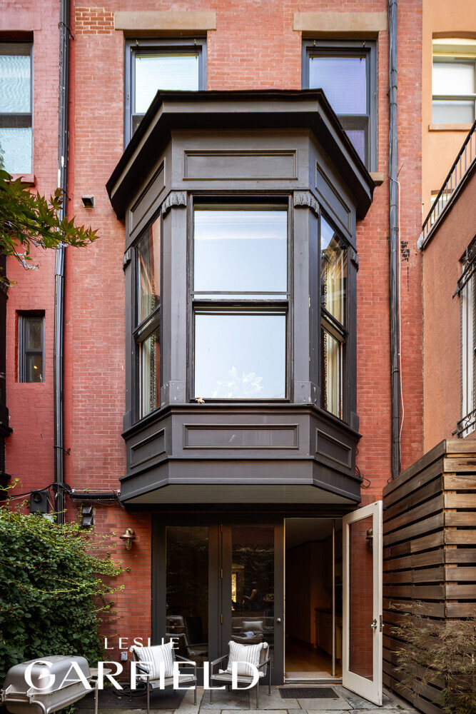 75 WILLOW Street