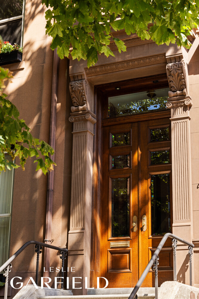 75 WILLOW Street