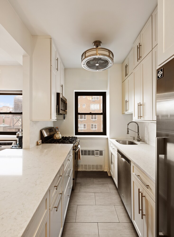 181 E 73RD Street 14G