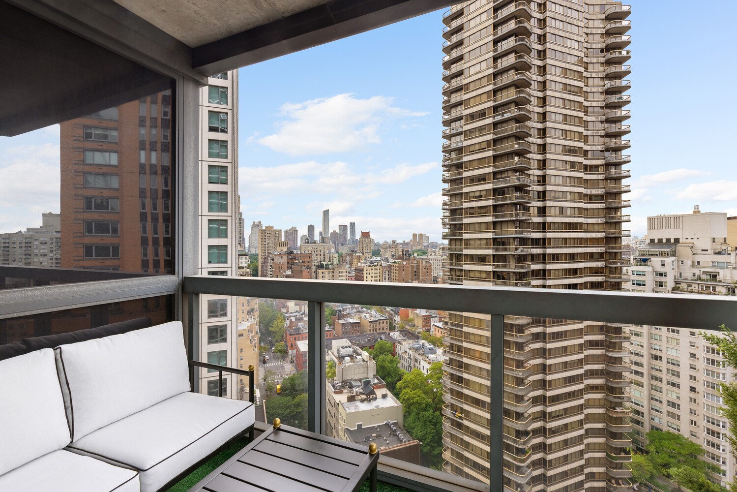 200 E 61ST Street 23E