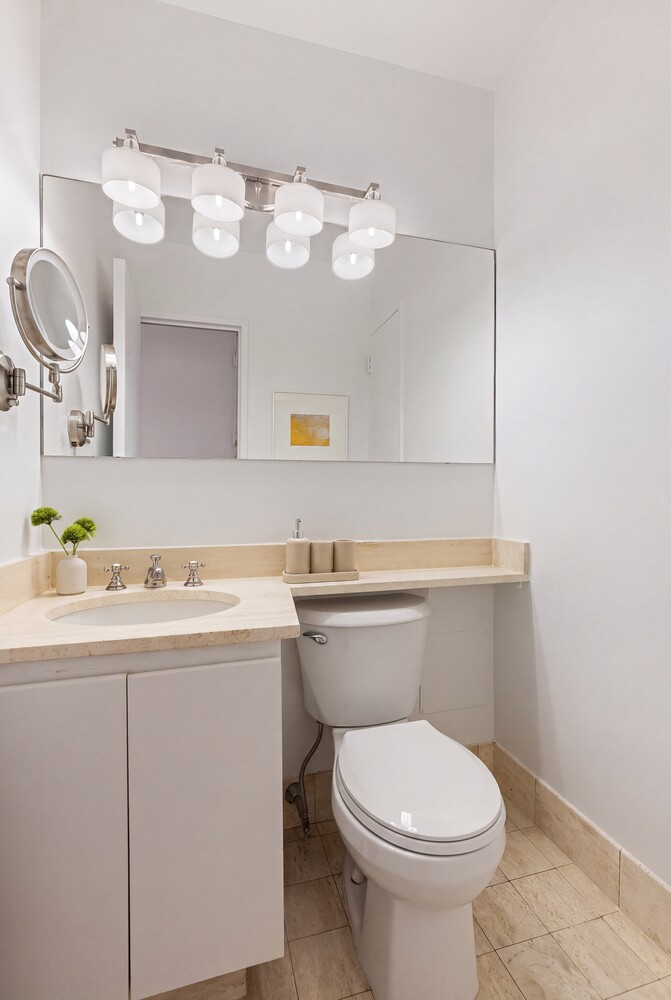200 E 61ST Street 23E