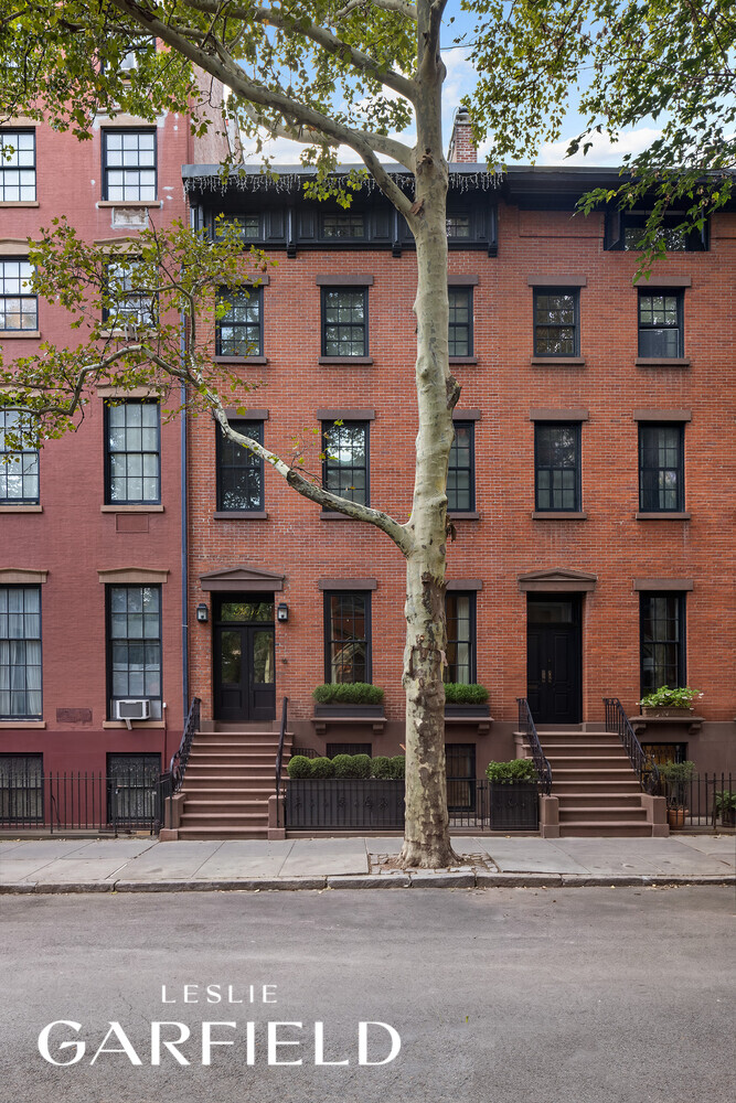 16 SIDNEY Place
