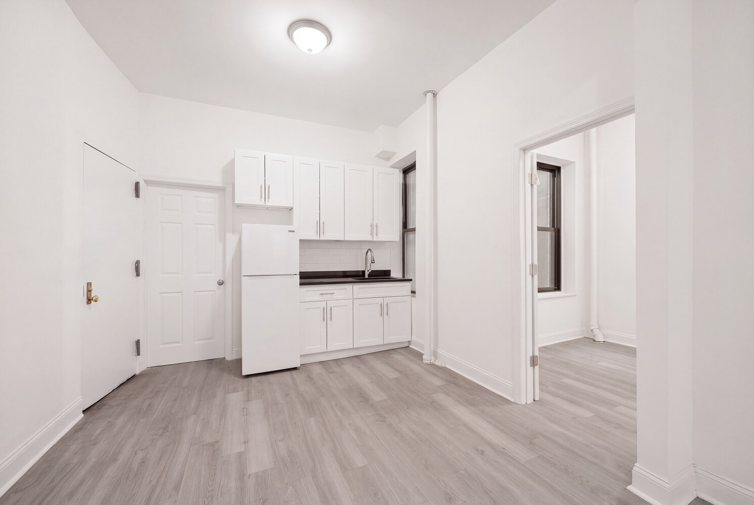 32 2ND Avenue 4