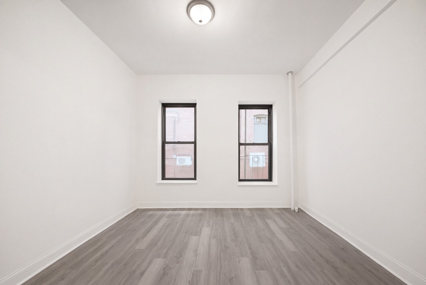 32 2ND Avenue 4