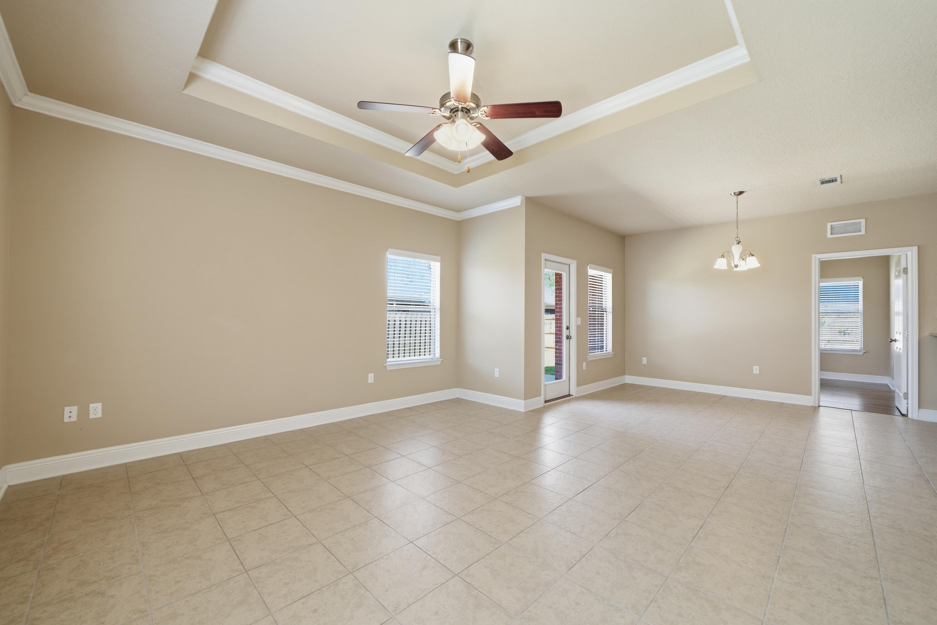 112 Bella Boulevard