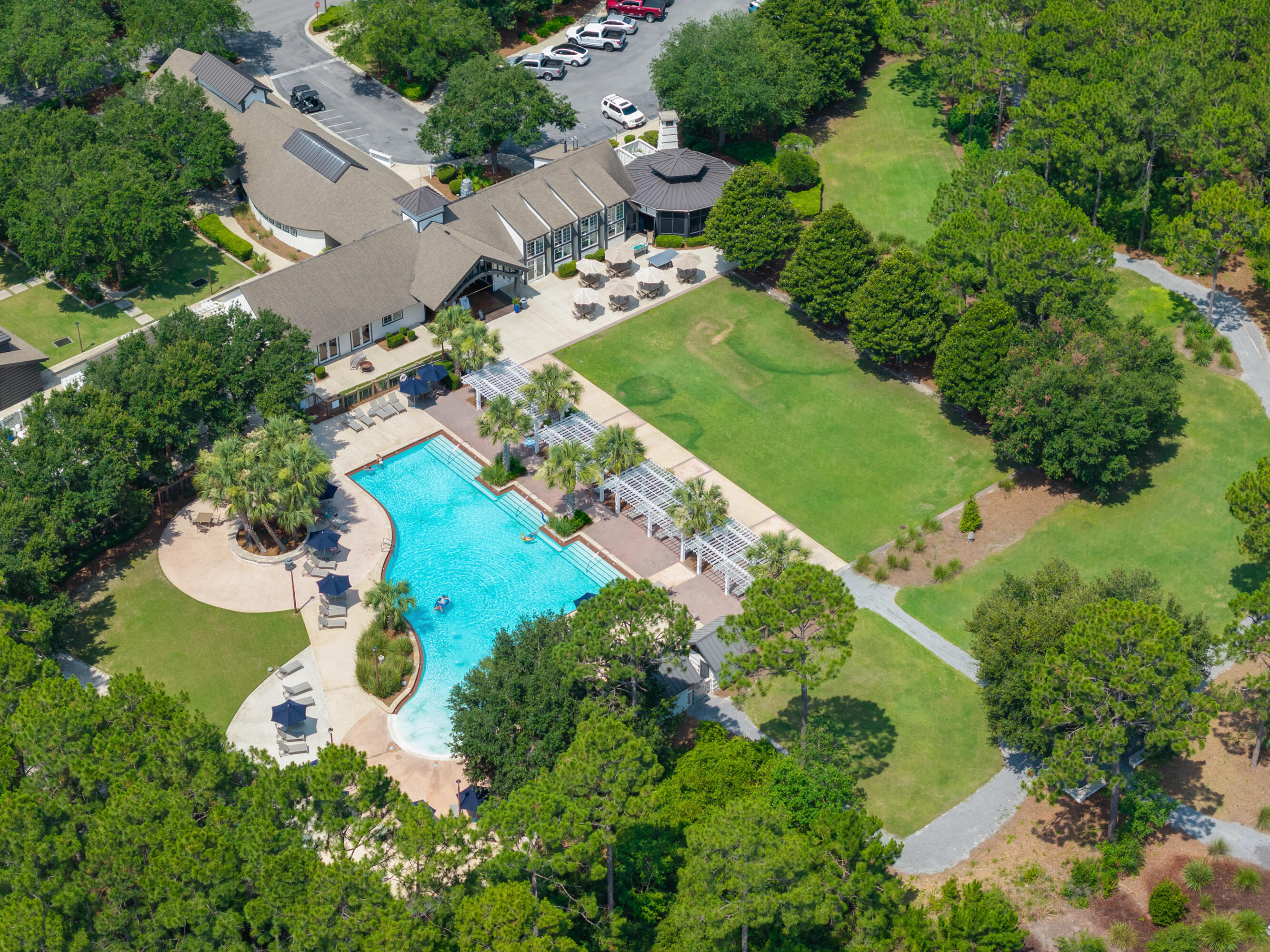 654 Breakers Street