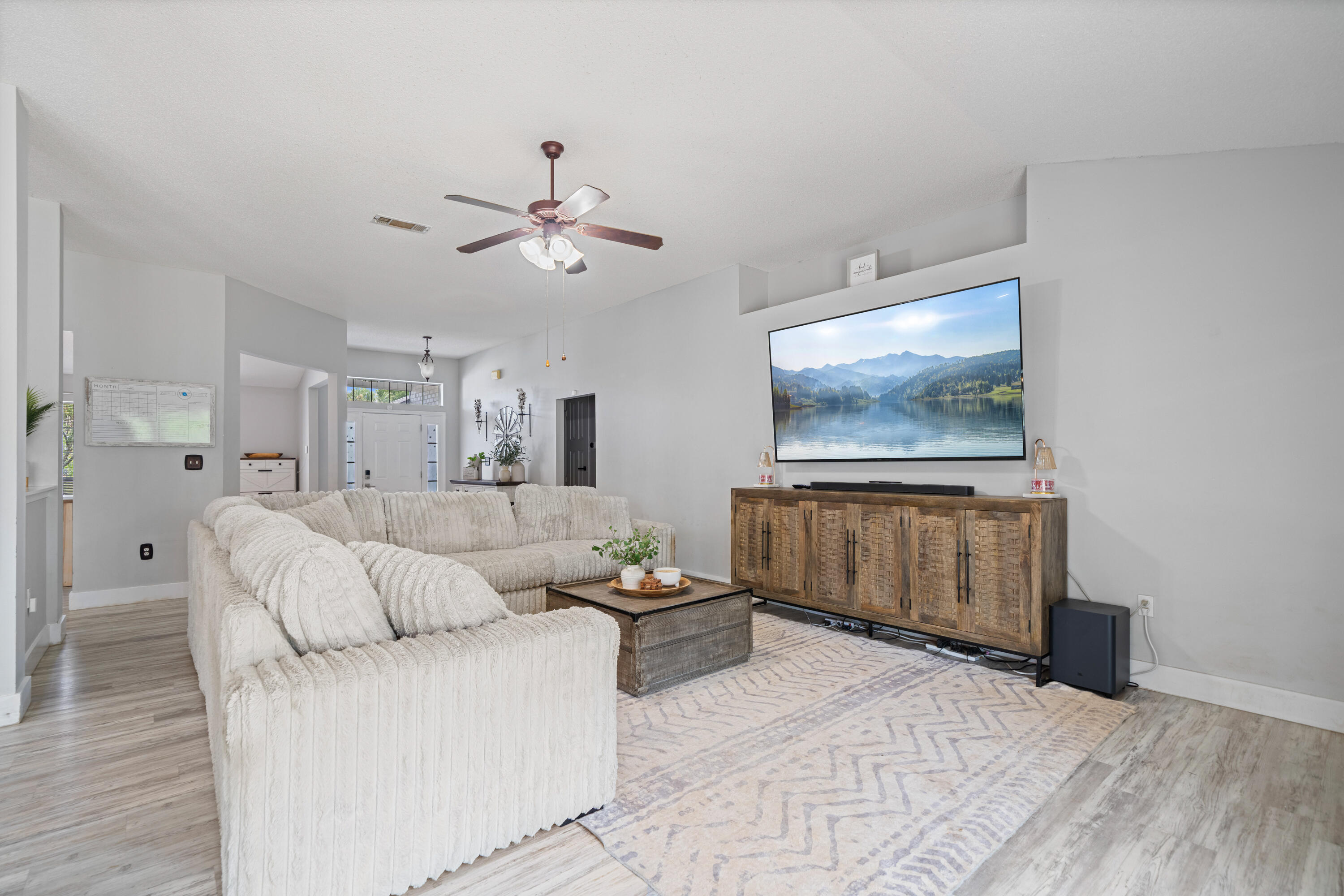 8252 Cosica Boulevard