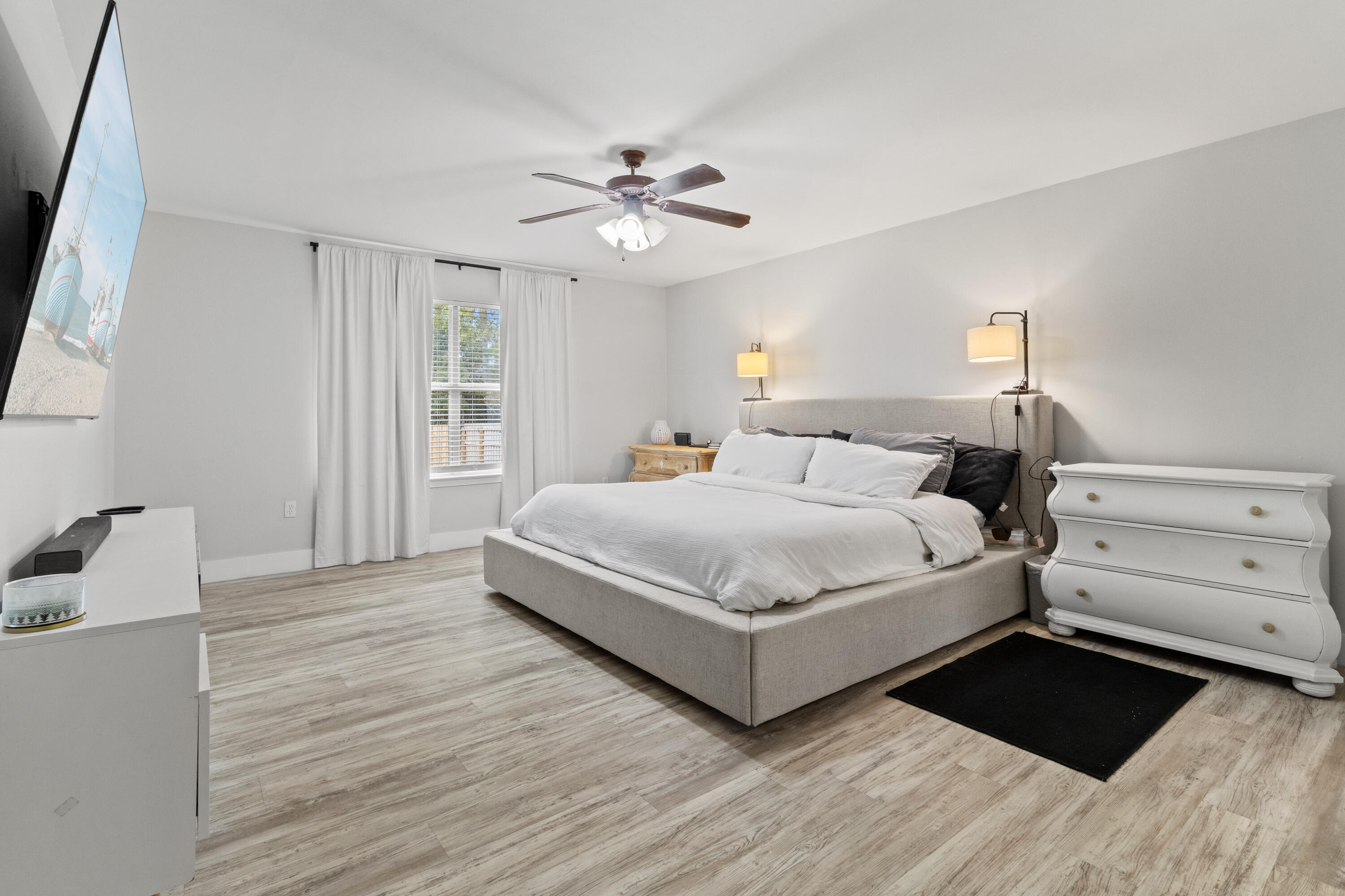 8252 Cosica Boulevard