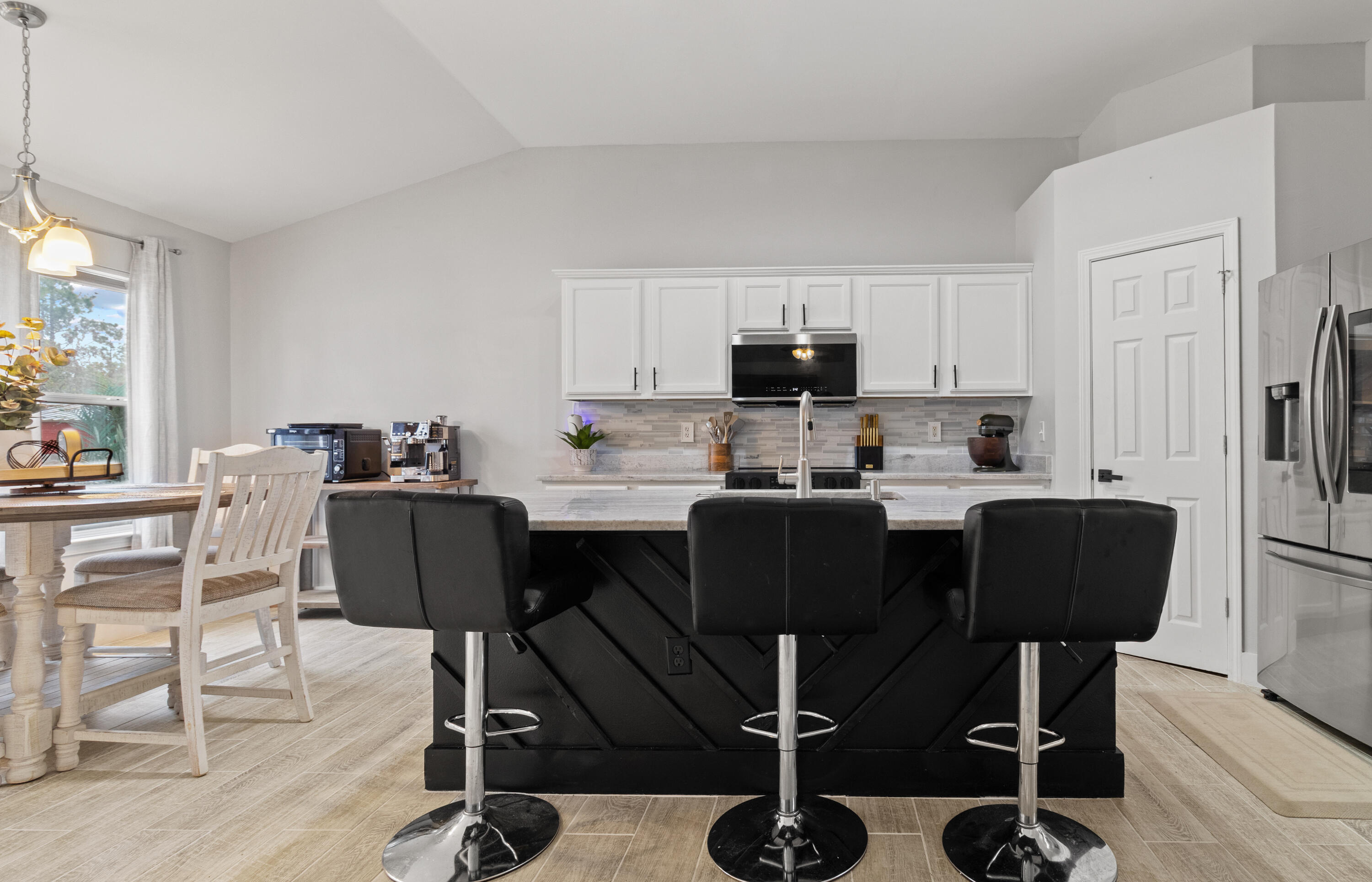 8252 Cosica Boulevard