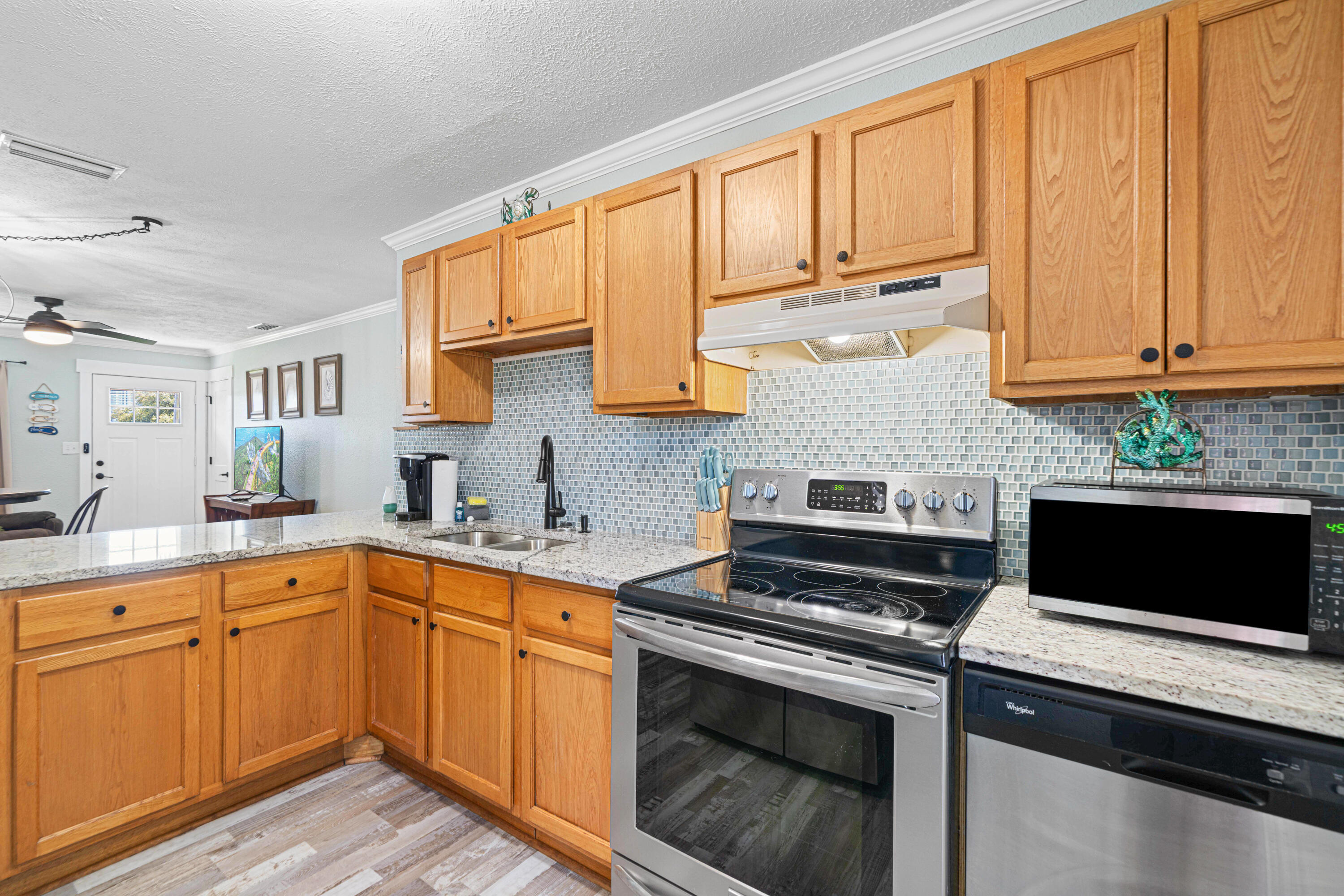 116 Lakeside Circle, A&B