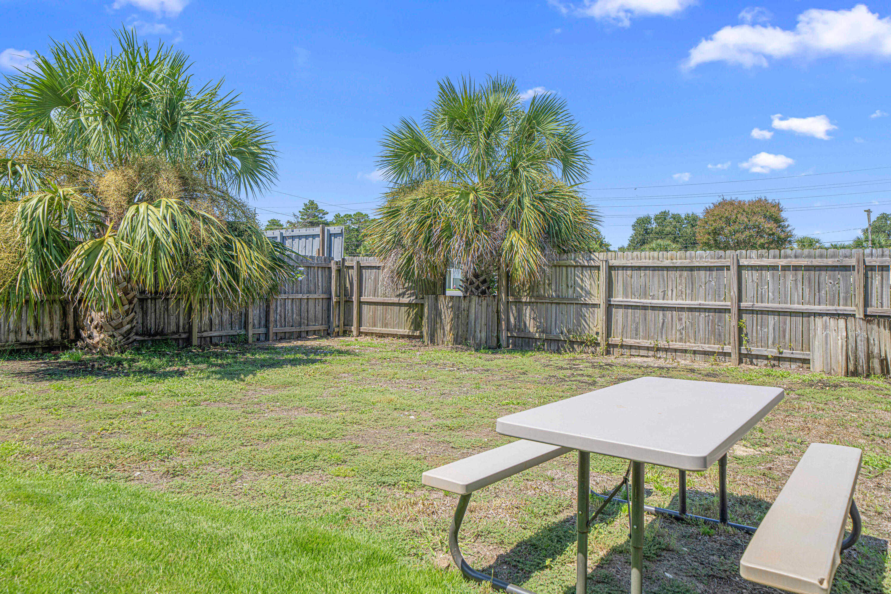 116 Lakeside Circle, A&B