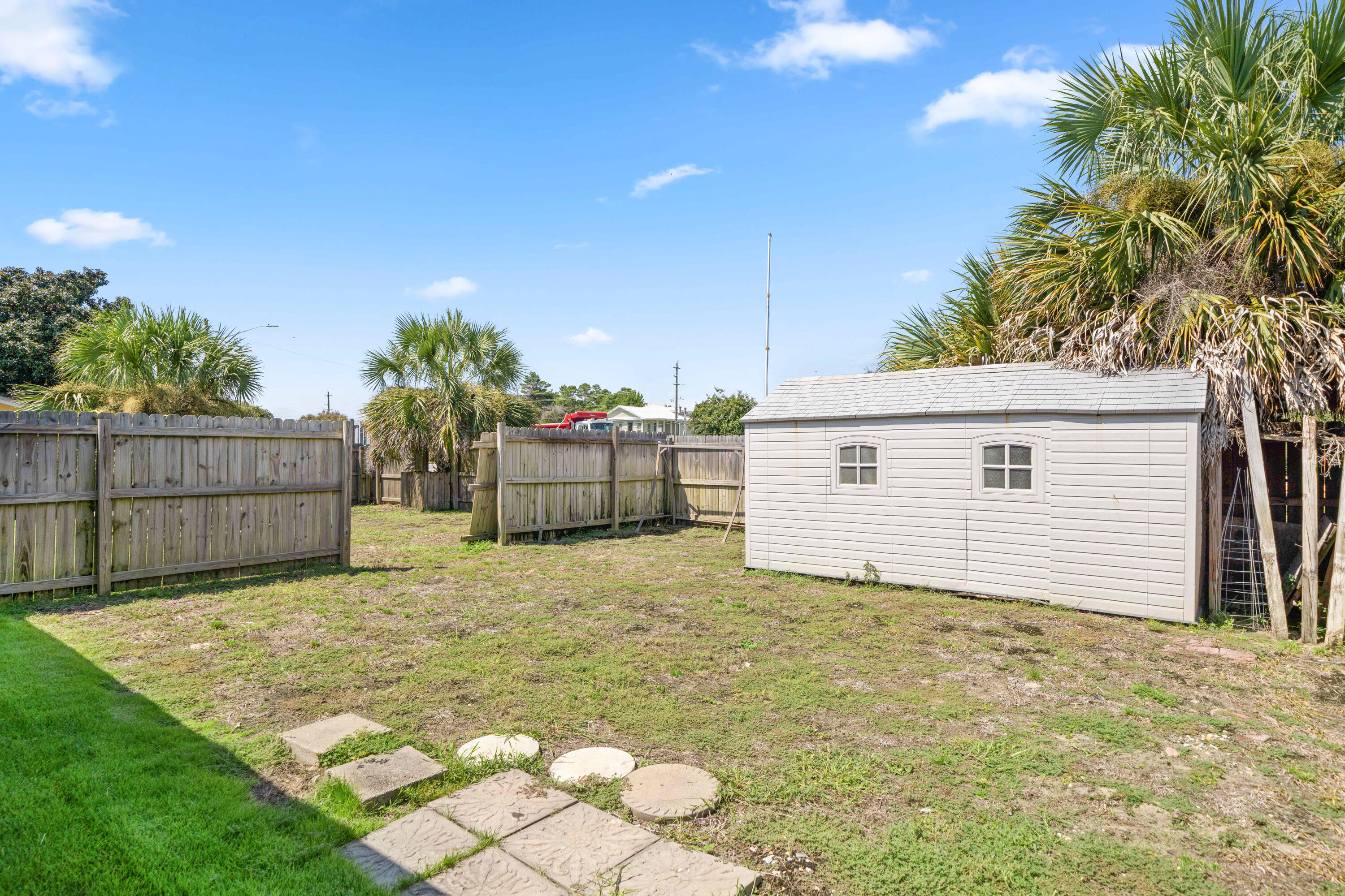 116 Lakeside Circle, A&B