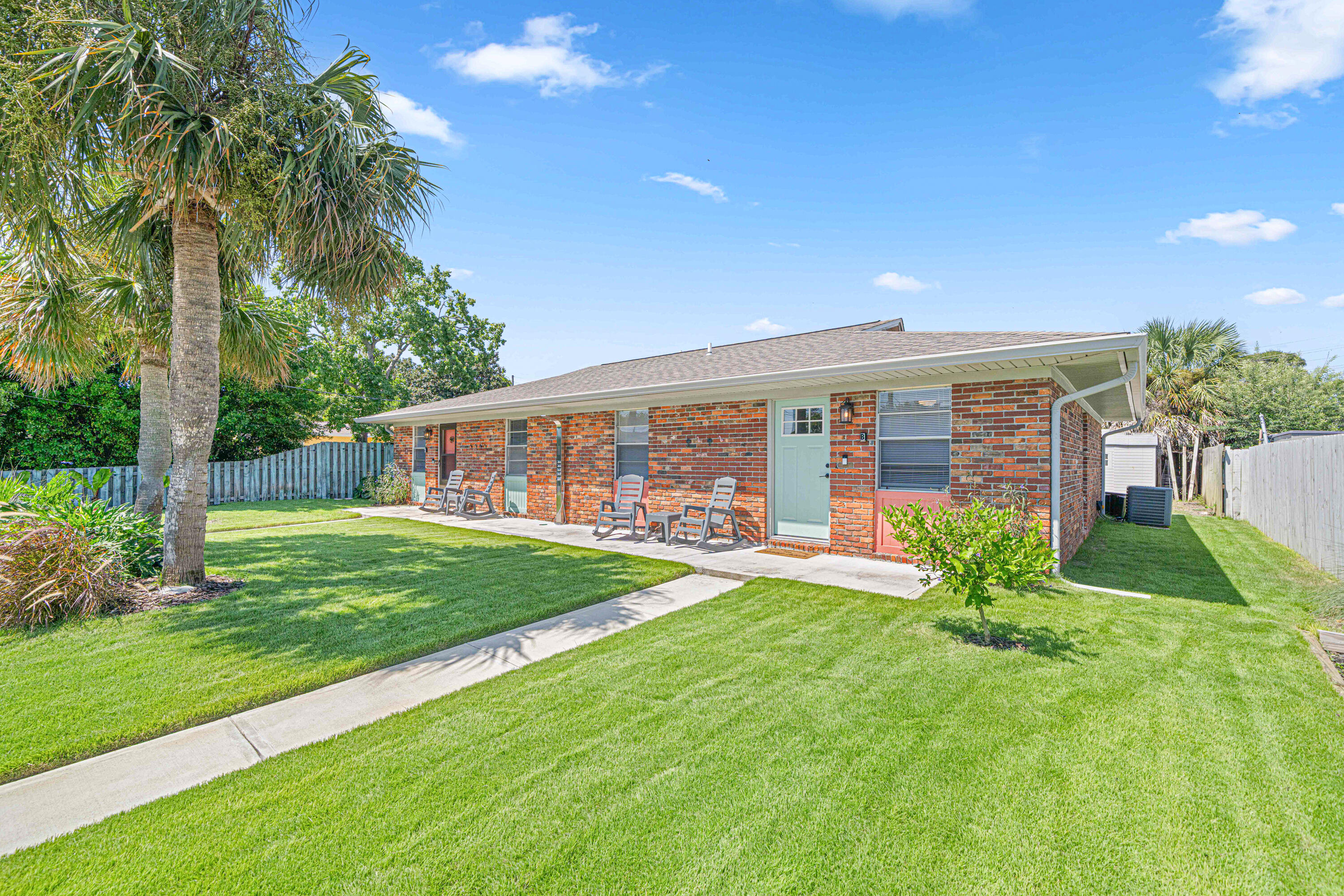 116 Lakeside Circle, A&B