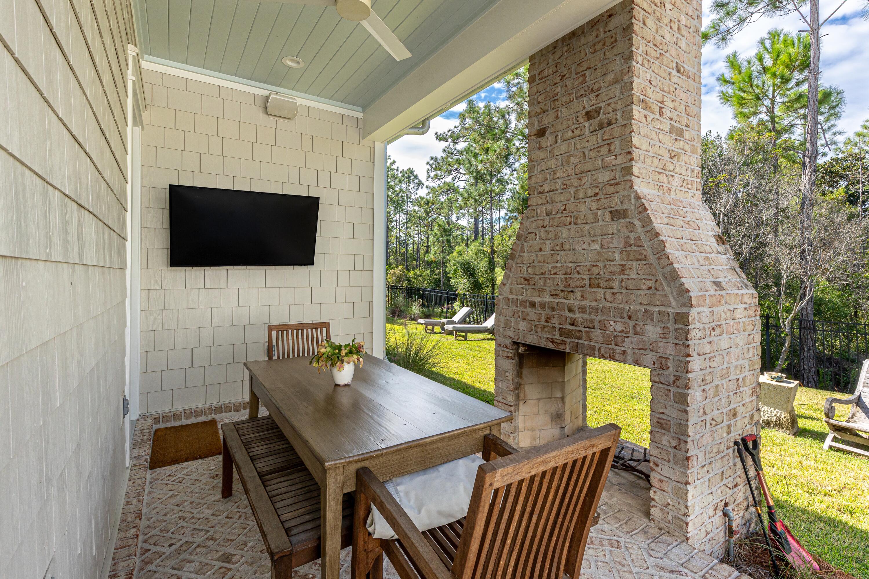 218 White Cottage Road