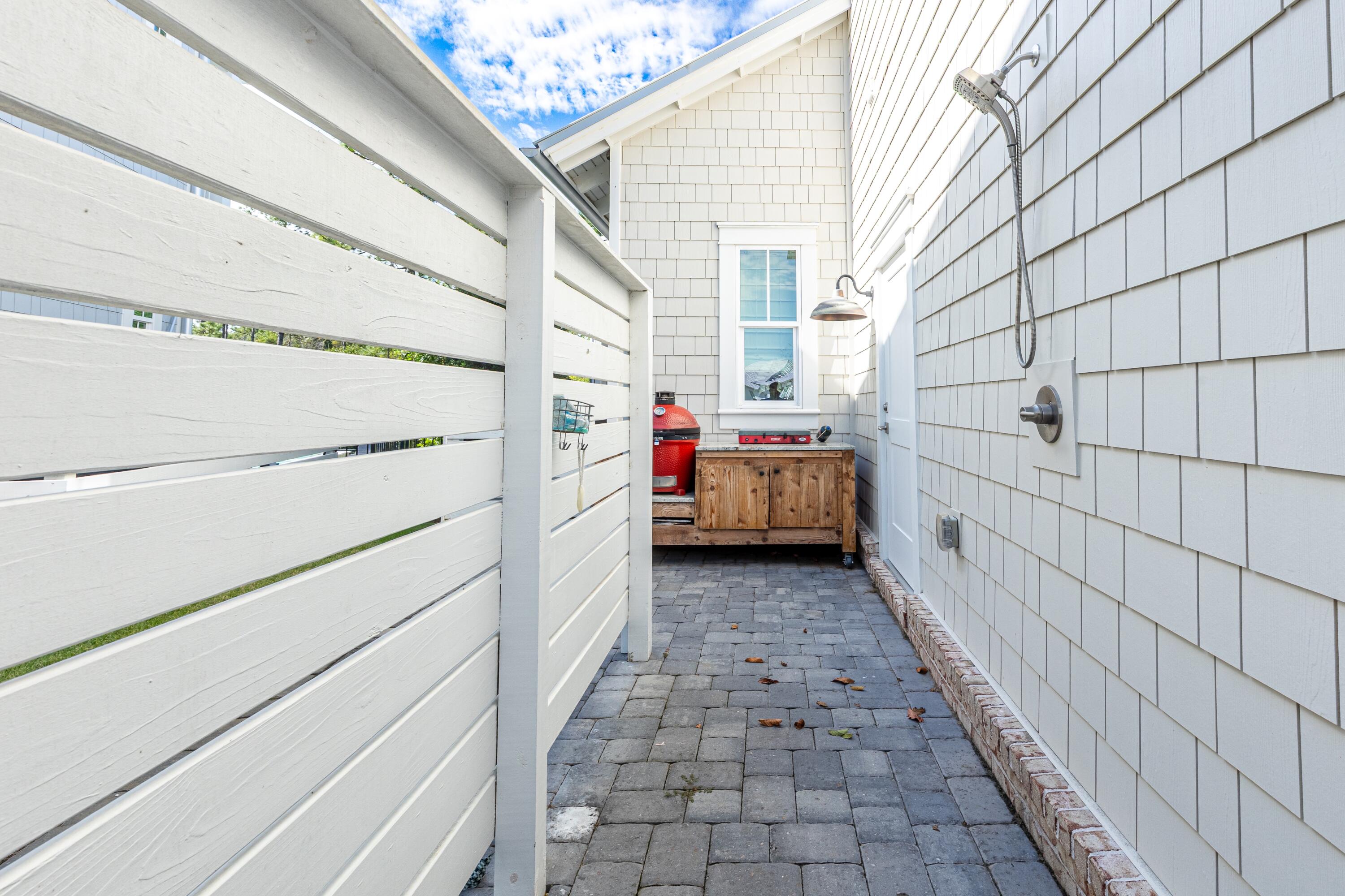 218 White Cottage Road