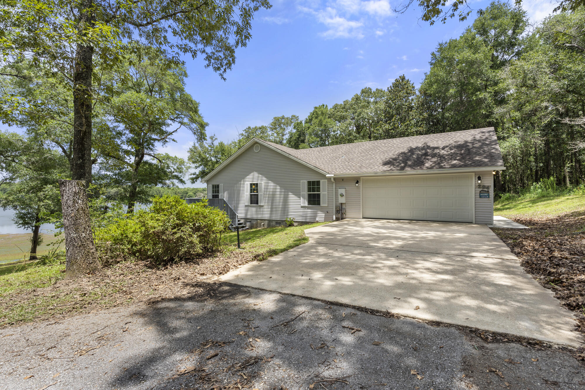 294 Holley King Road, DeFuniak Springs