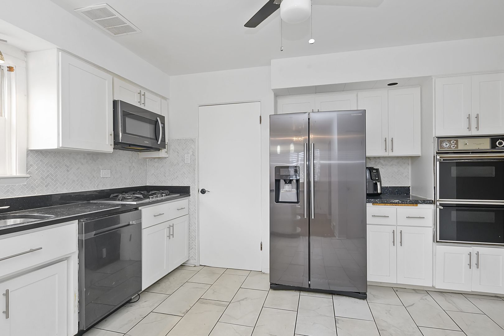 4038 W Stillwell Place