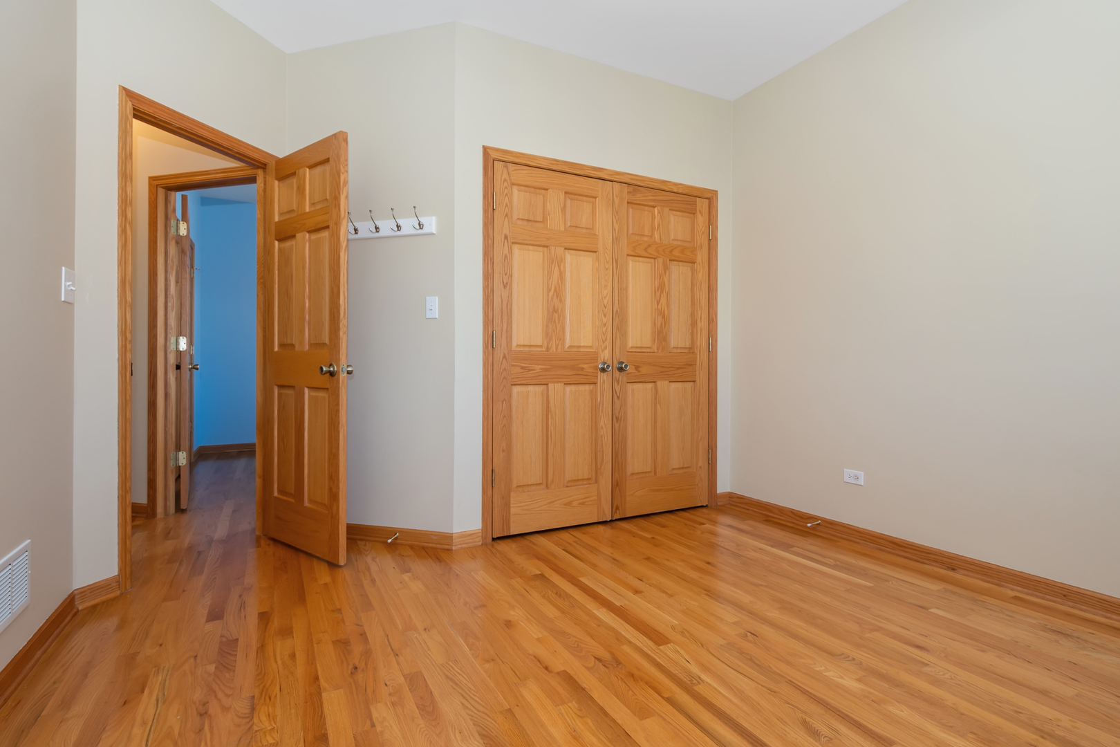 10319 S Millard Avenue