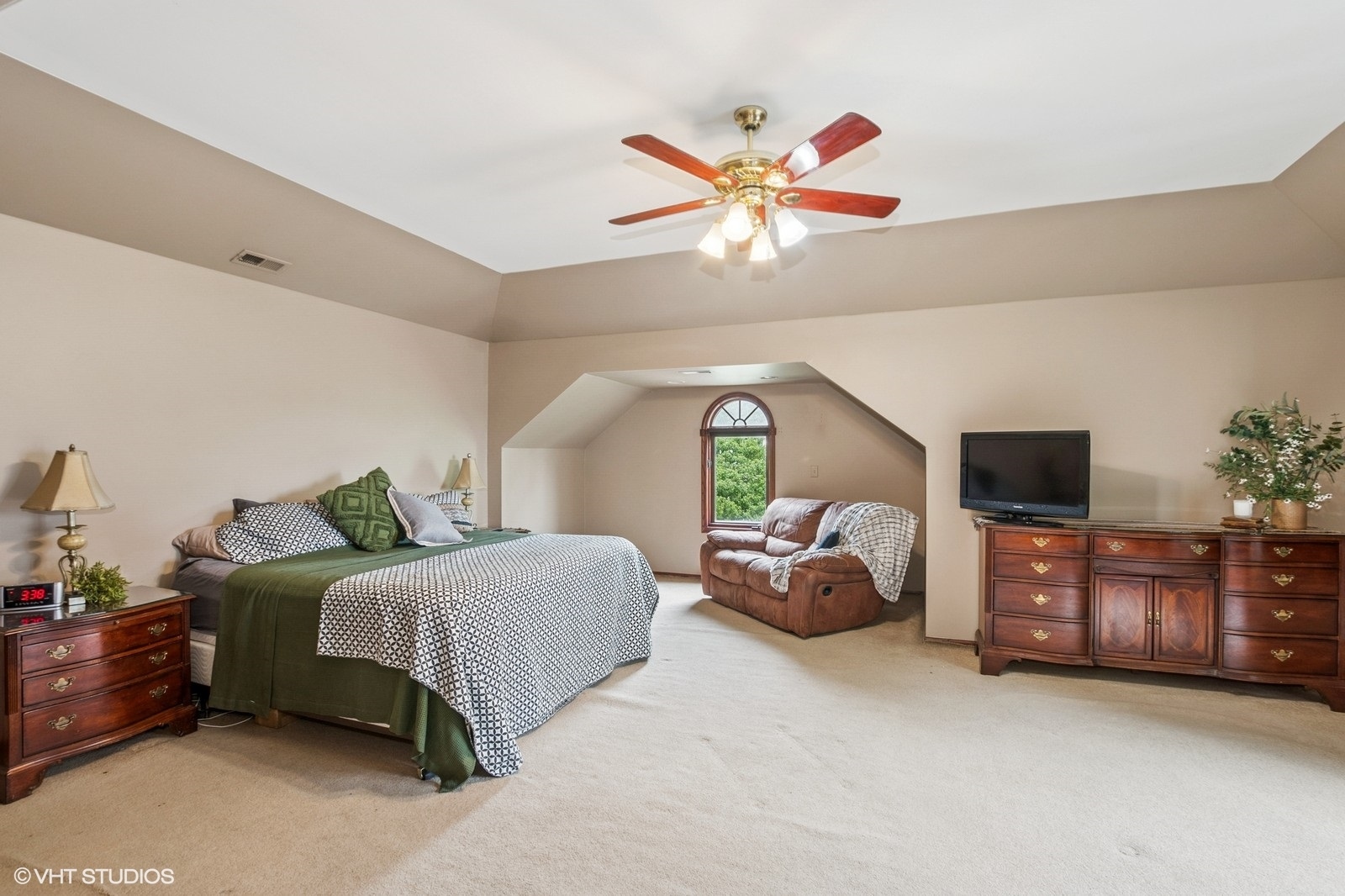 9228 S 55th Court