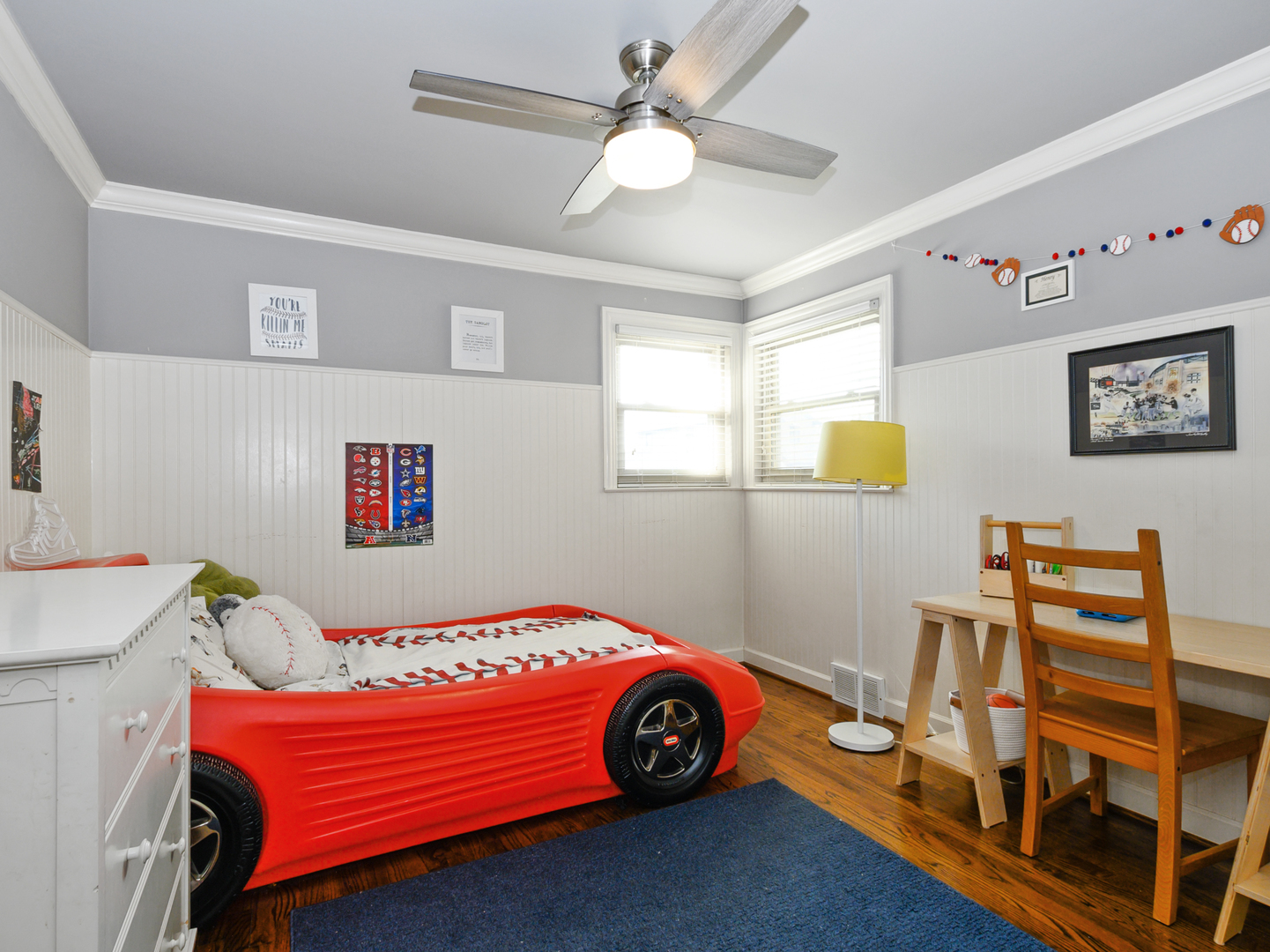 9945 S WASHTENAW Avenue