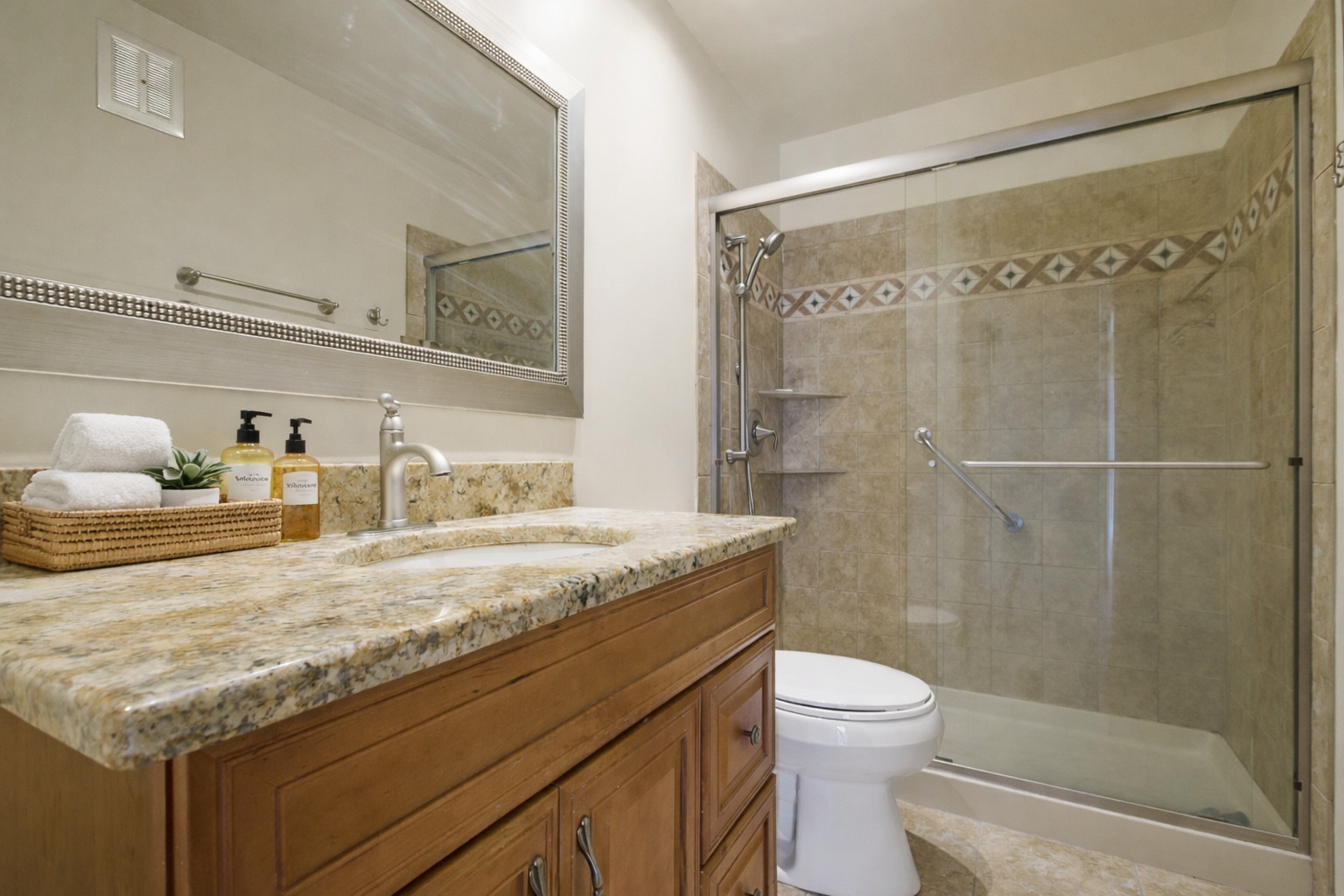 9520 S Mayfield Avenue Unit: 211N