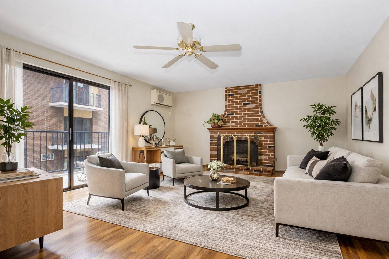 9520 S Mayfield Avenue Unit: 211N