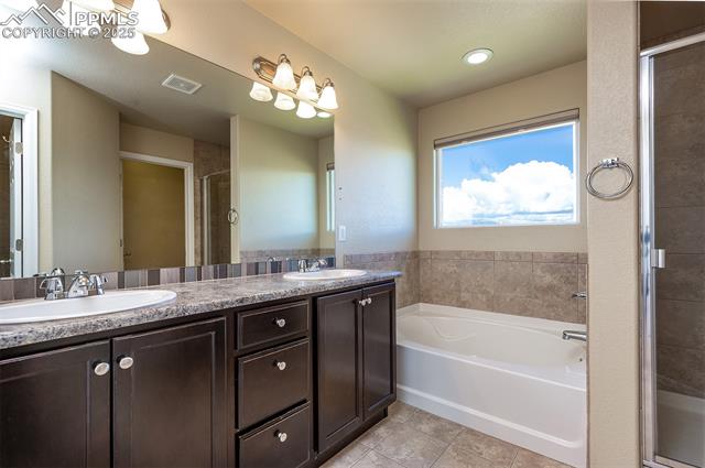8198 Chasewood Loop