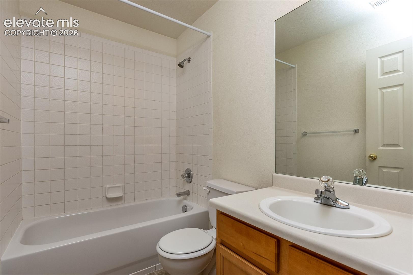 4822 Rusty Nail Point Unit: 202