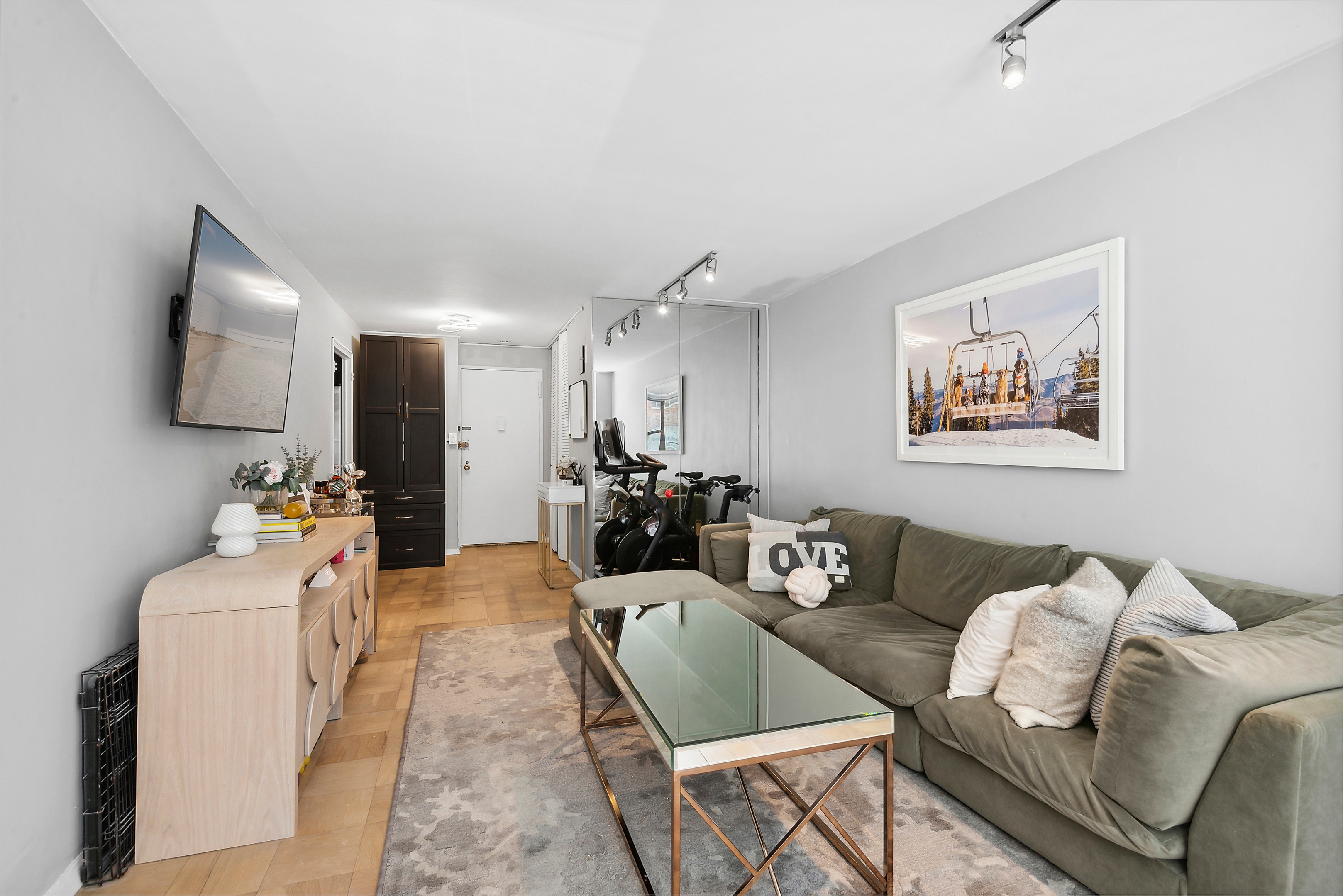 220 E 57th Street 5C