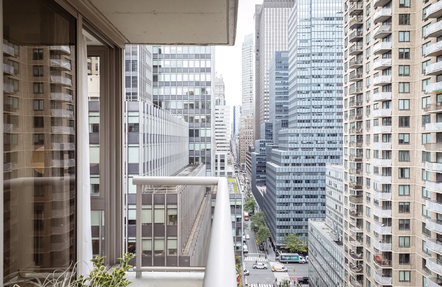 234 E 46TH Street 1003